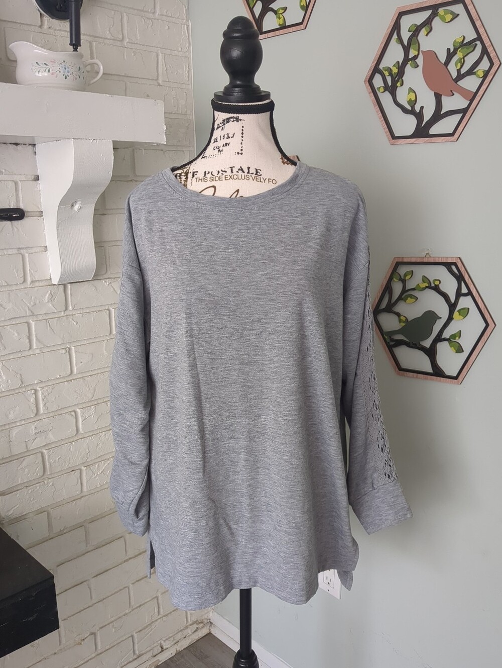 **3/$10** Lauren Conrad Sweatshirt Size Large